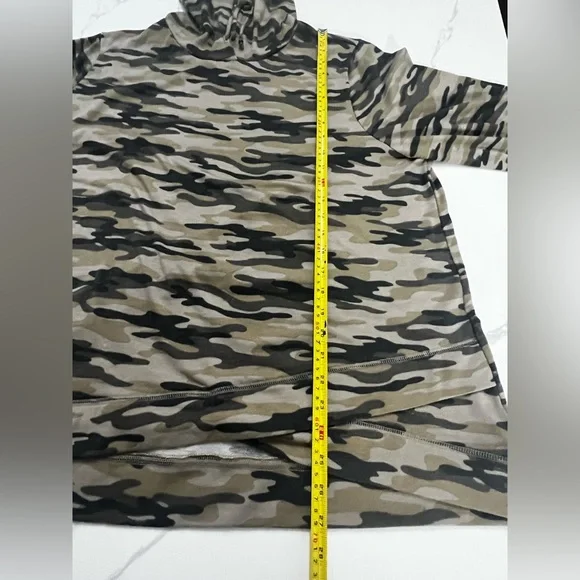Green Envelope Lightweight Long Sleeve Camo Hoodie Size 2x - Picture 6 of 9